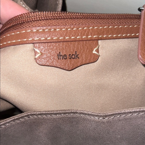 The Sak Gray Shoulder Bag - Picture 4 of 11